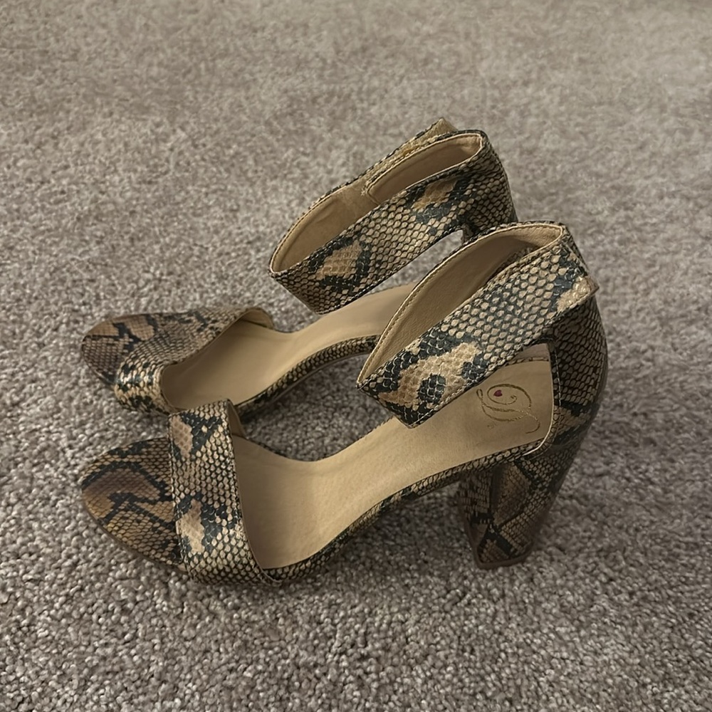 Snakeskin Heels - Picture 3 of 4